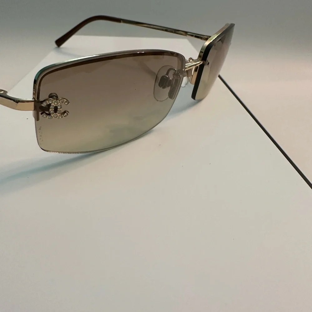 Vintage 2000 Chanel Brown Gradient Rimless Lens Style - Picture 3 of 7
